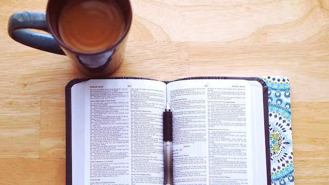 Como as Religiões e Filosofias Veem a Infelicidade