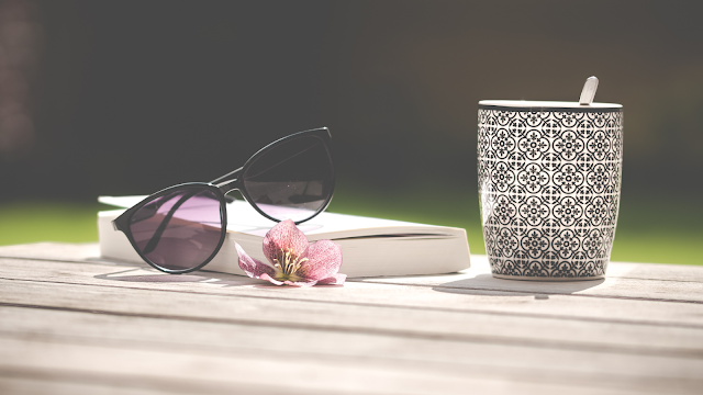 Uma Viagem Literária: TAG Universos Literários