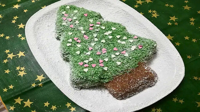Bolo de Natal em Forma de Pinheiro (Receita Fácil)